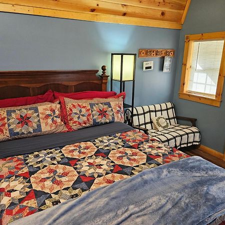 Acorn Cottage At Hocking Vacations Logan Eksteriør bilde