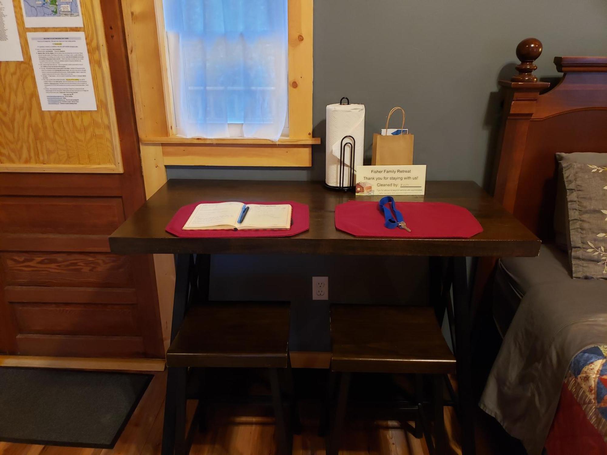 Acorn Cottage At Hocking Vacations Logan Eksteriør bilde