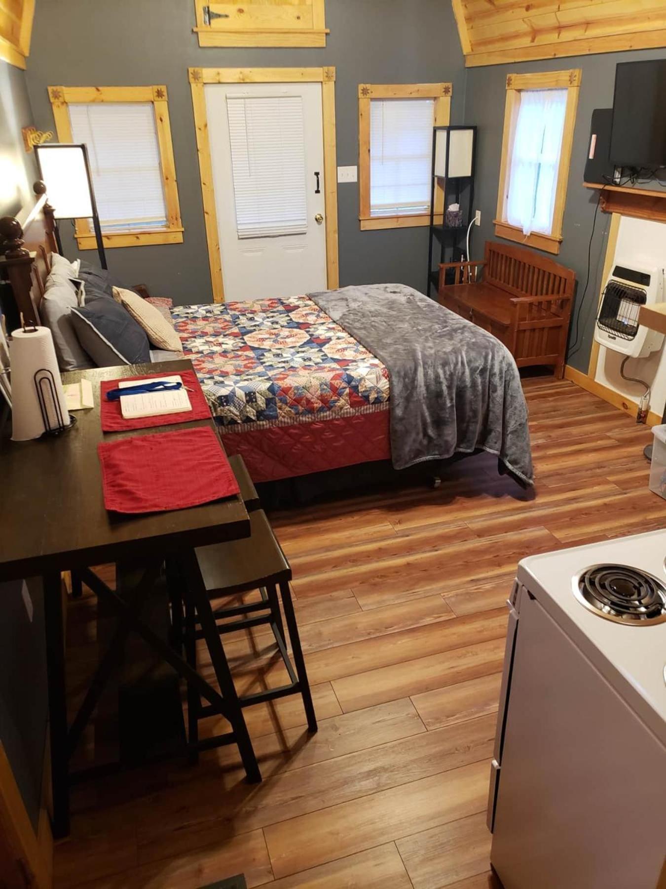 Acorn Cottage At Hocking Vacations Logan Eksteriør bilde
