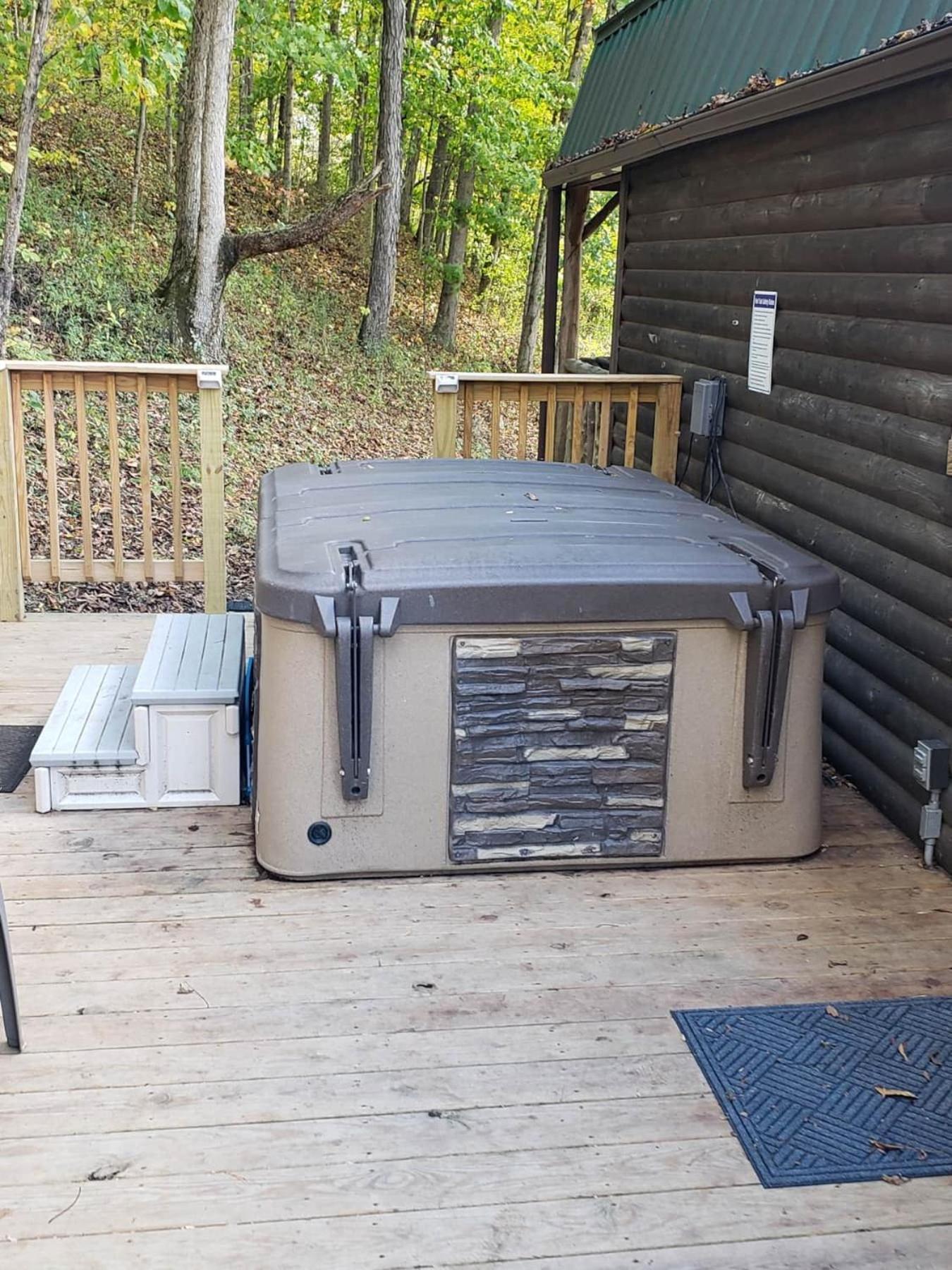 Acorn Cottage At Hocking Vacations Logan Eksteriør bilde