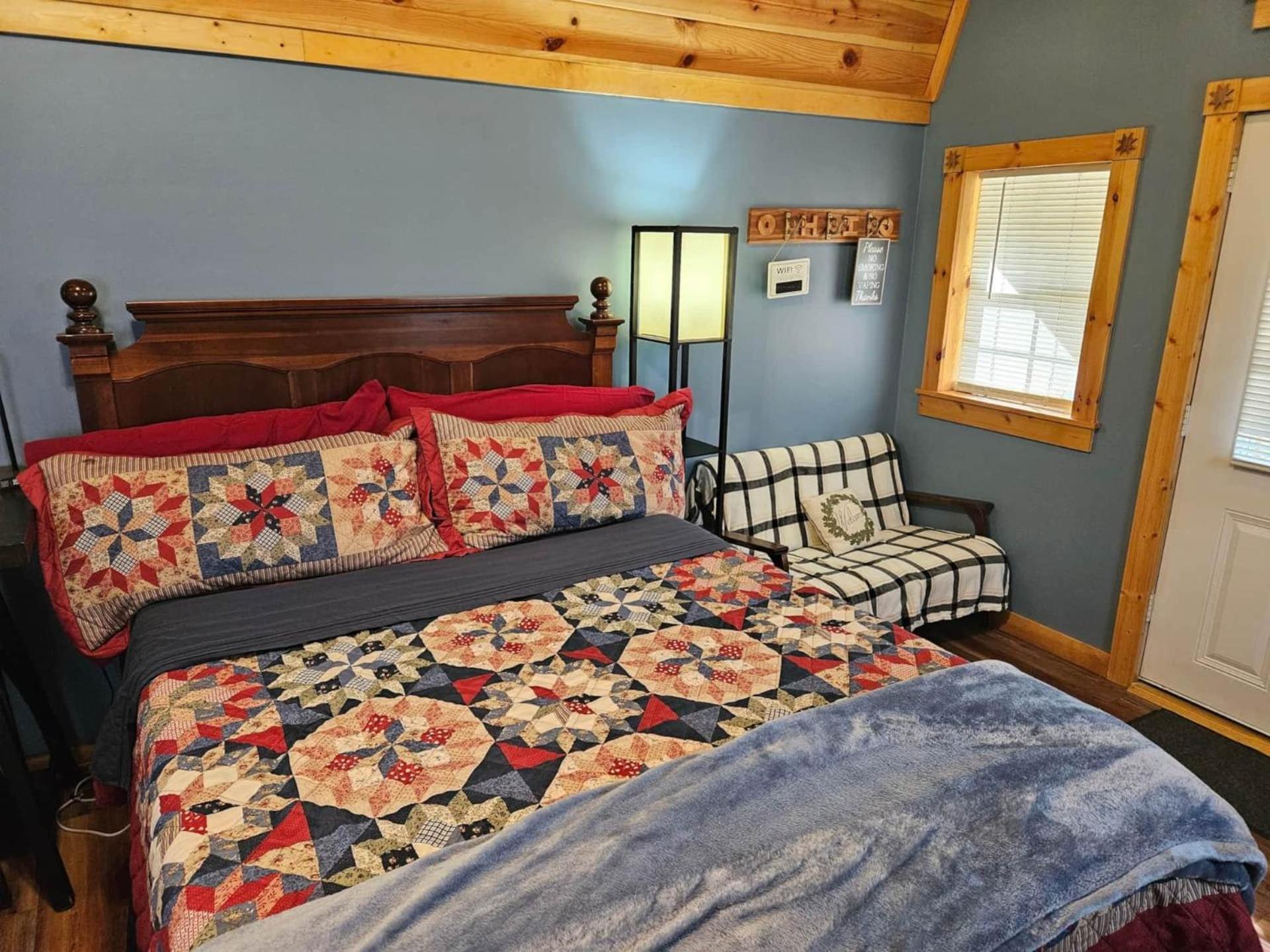Acorn Cottage At Hocking Vacations Logan Eksteriør bilde