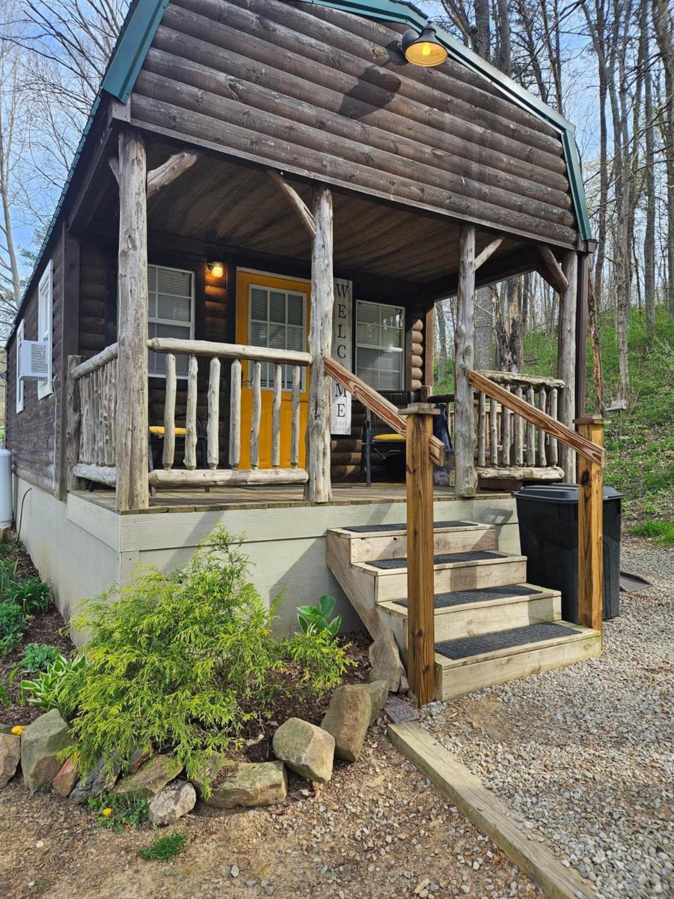 Acorn Cottage At Hocking Vacations Logan Eksteriør bilde